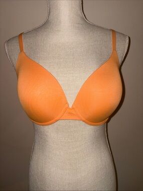 Victoria's Secret Smooth Molded T-Shirt Bra - Bright Orange